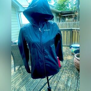 Girls Columbia Rain Jacket size L (14/16)